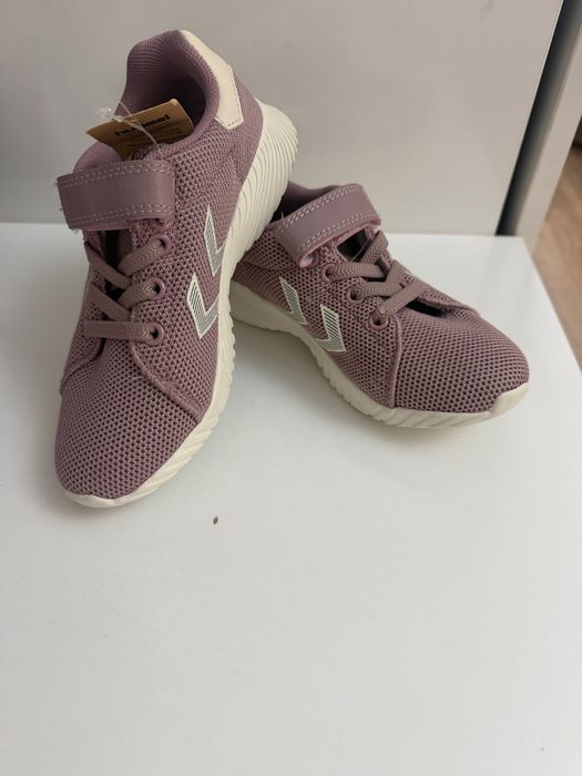 Кроссовки детские