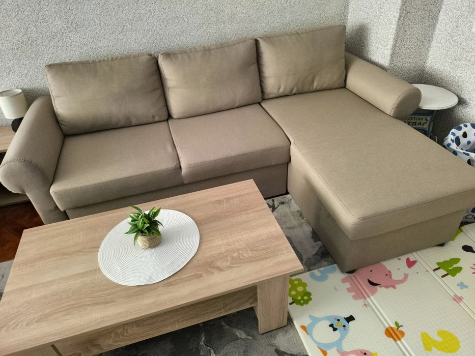 Ъглов диван + холна маса