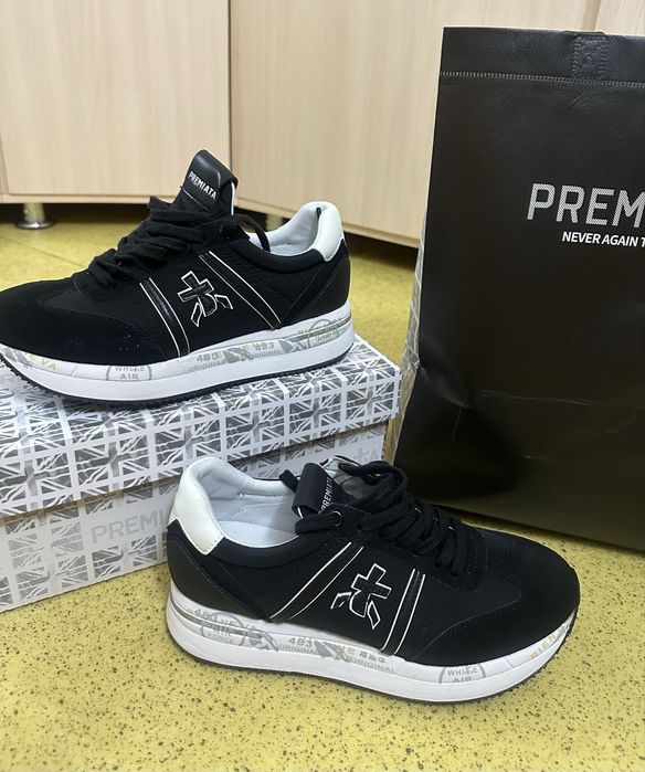 Продаются Новые  кроссы