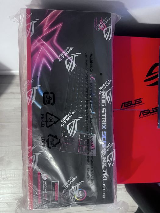 ASUS ROG Strix Scope NX TKL Deluxe, RGB
