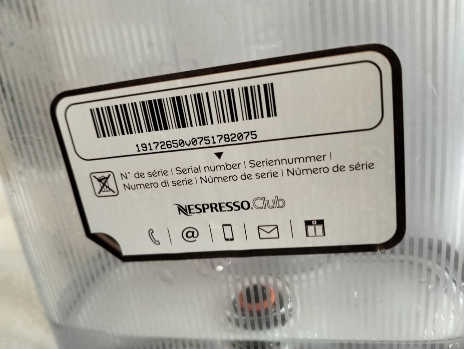 Vând Nespresso DeLonghi Gran Lattissima
