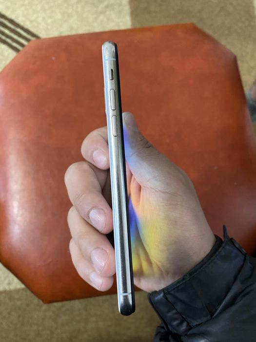 Продам iPhone X 64гб