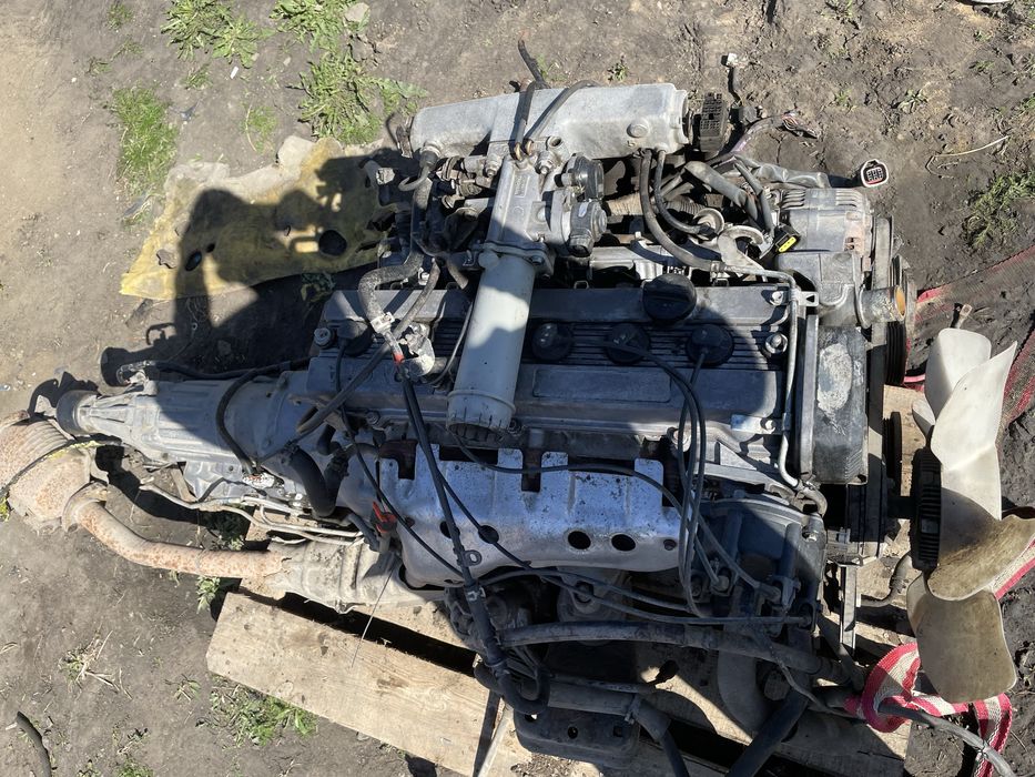 Продам двиготель toyota cresta 90 1gfe