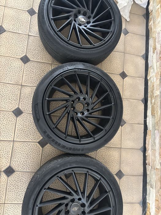 Vossen r17 diska sotiladi