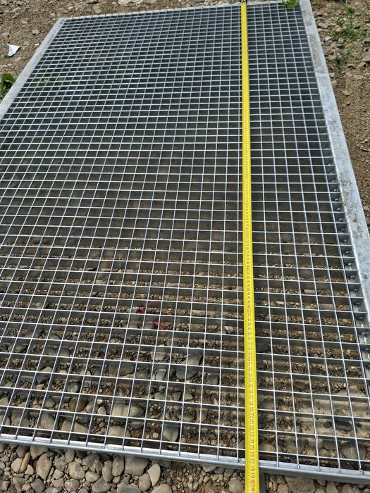 Grilaje zincate galvanizate