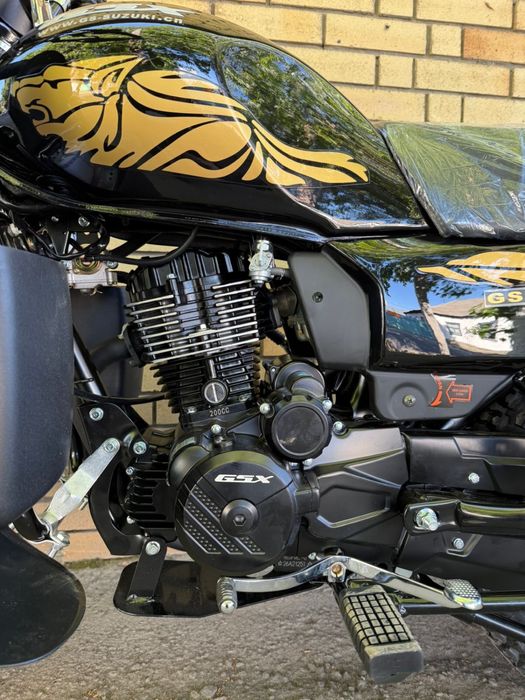 Мотоцикл GSX Сузуки 200 куб.