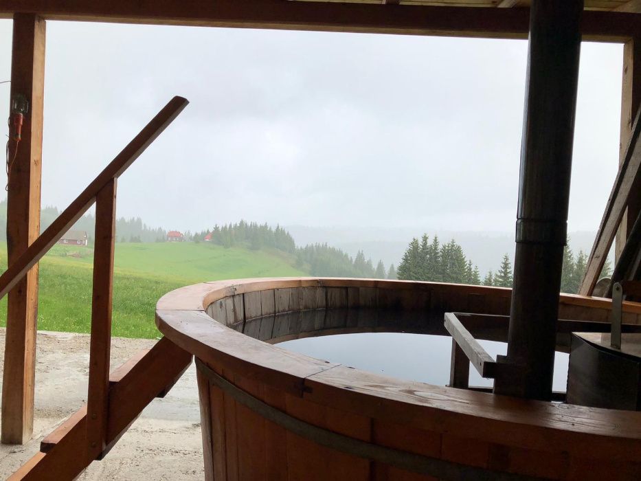 Cabana Mariana Mărișel ( cu ciubăr) Ocupat de revelion