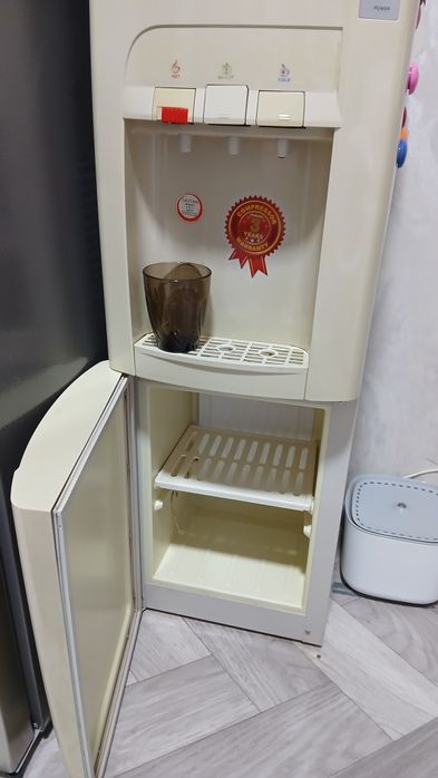 Кулер с холодильником