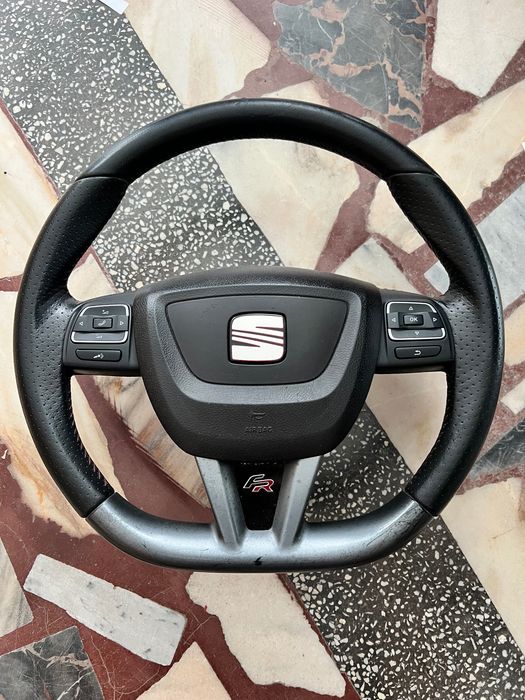 Volan SEAT FR cu Airbag inclus si comenzi volan / tesit cu piele perforata / Seat Leon Toledo Altea