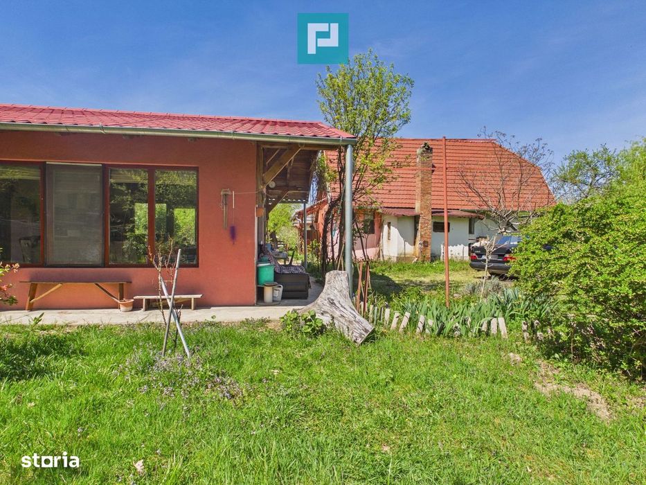 Casă Câmpani, 8000 mp teren, la poalele Apusenilor