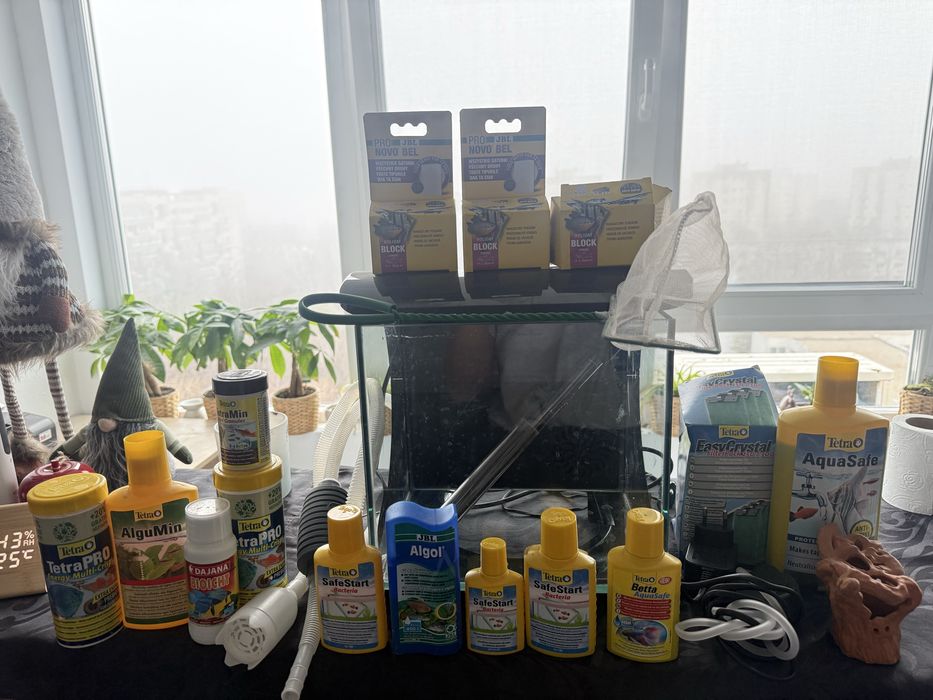 Acvariu pesti echipat complet!!!