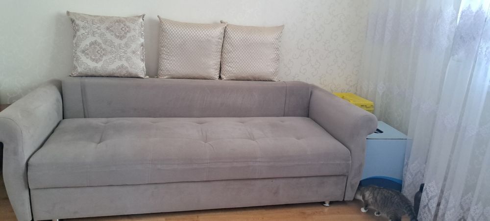 Диван для гостиной