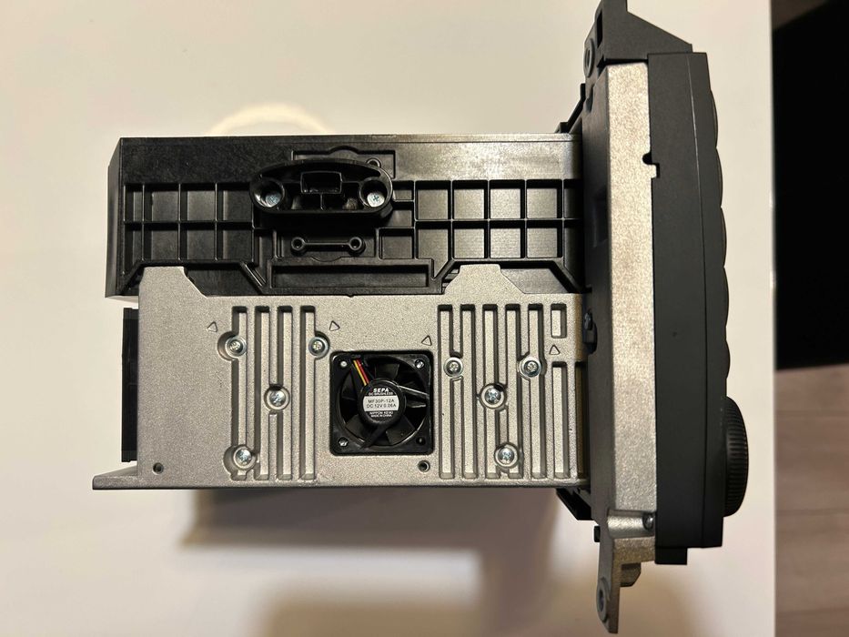 Оригинална мултимедия за Mercedes B Class – 6CD*Radio*B/T*USB