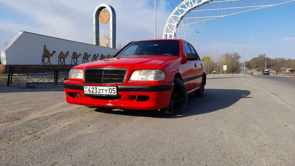 Мерседес w202 передний бампер задний,цешка,туманка,е180,цешка комплект