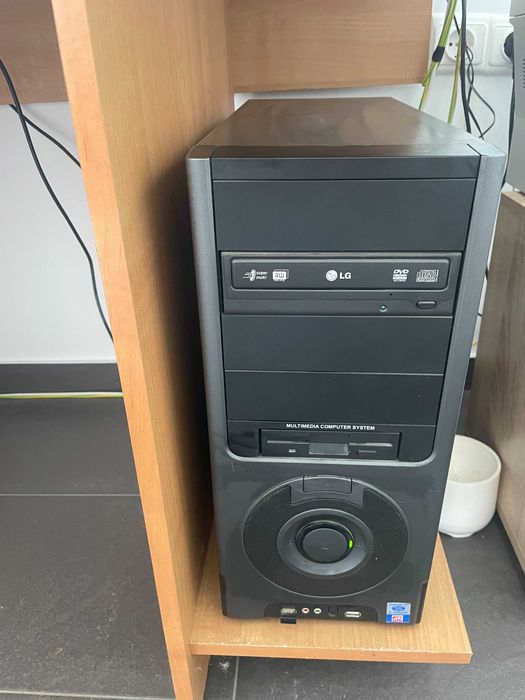 Настолен компютър / комплект/