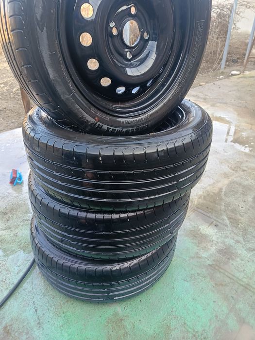 4 та Жентра балон