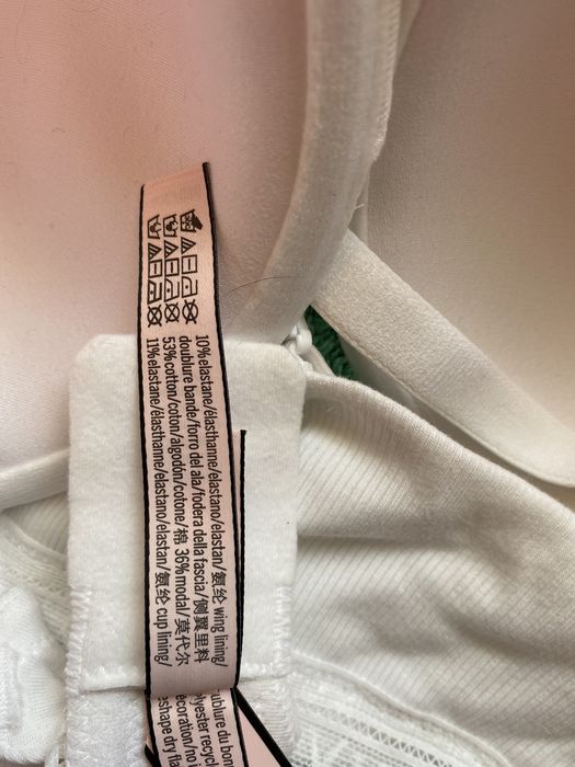 Sutien Victoria’s Secret original SUA mărimea 40 c alb