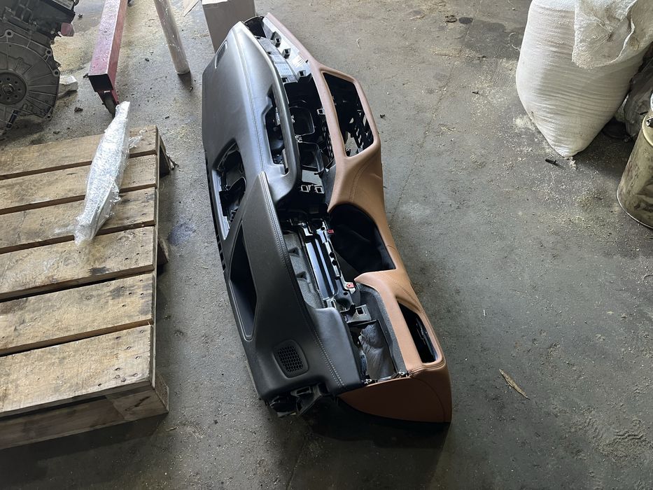 Арматурно табло бмв 7 г11/12 ( armaturno tablo bmw 7 g11/12 )