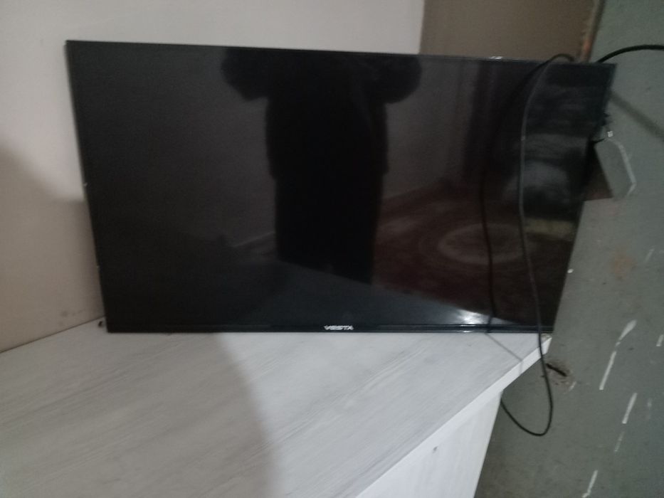 Vesta Smart TV 32lik satiladi kelisemiz 1mln aytaman