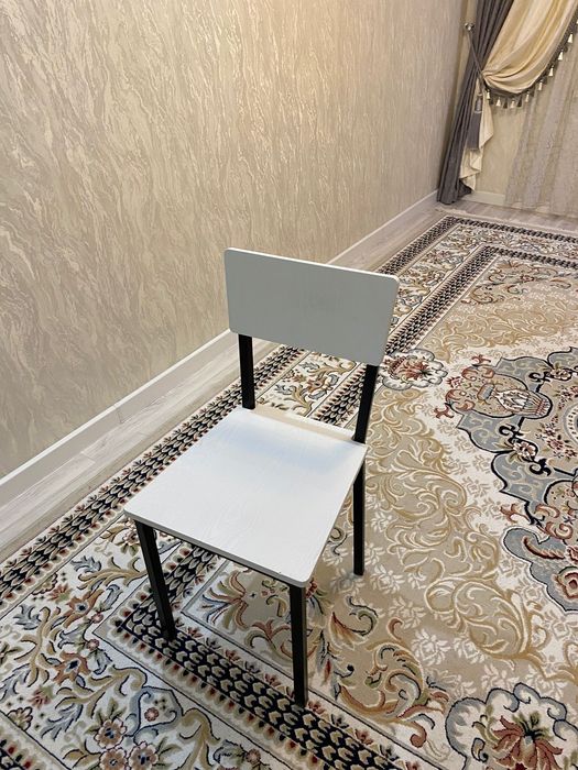 Стул сатылады 4 штук