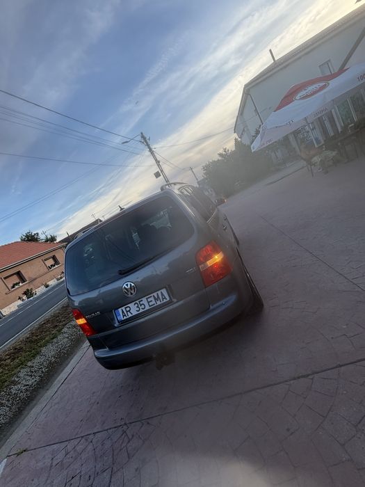 VOLKSWAGEN Touran 2008 — imagine 3