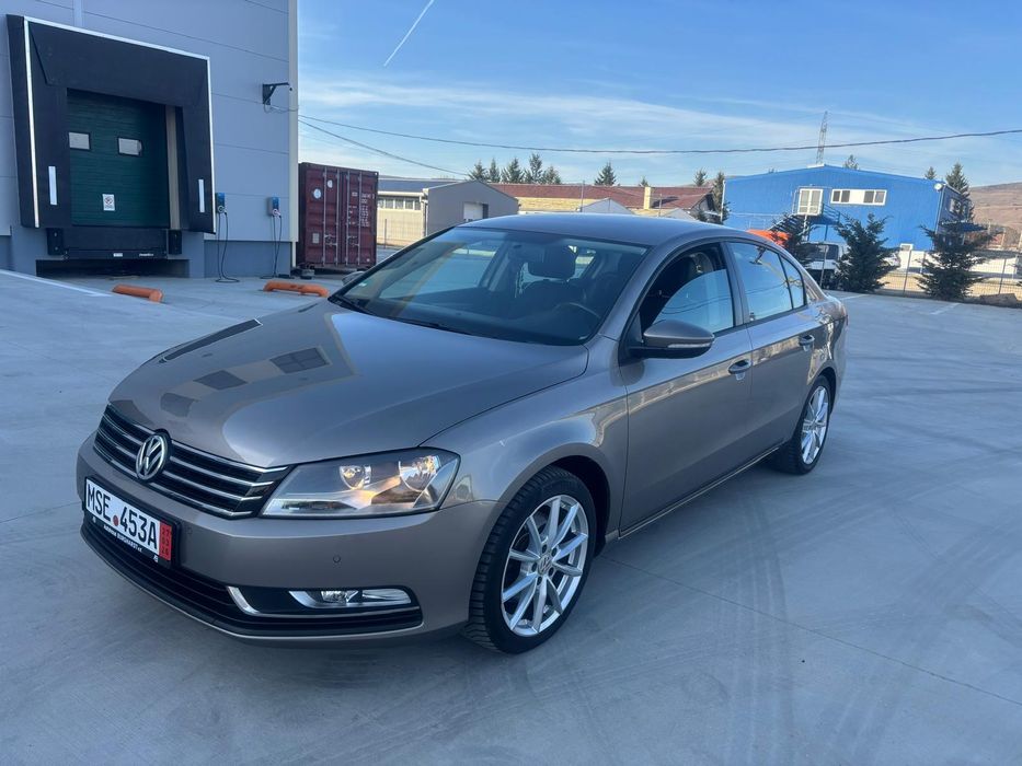 Vând vw passat an 2011 motor de 2 litri diesel impecabil