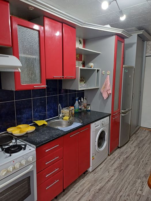 Продам 2 комн квартиру район Вокзала