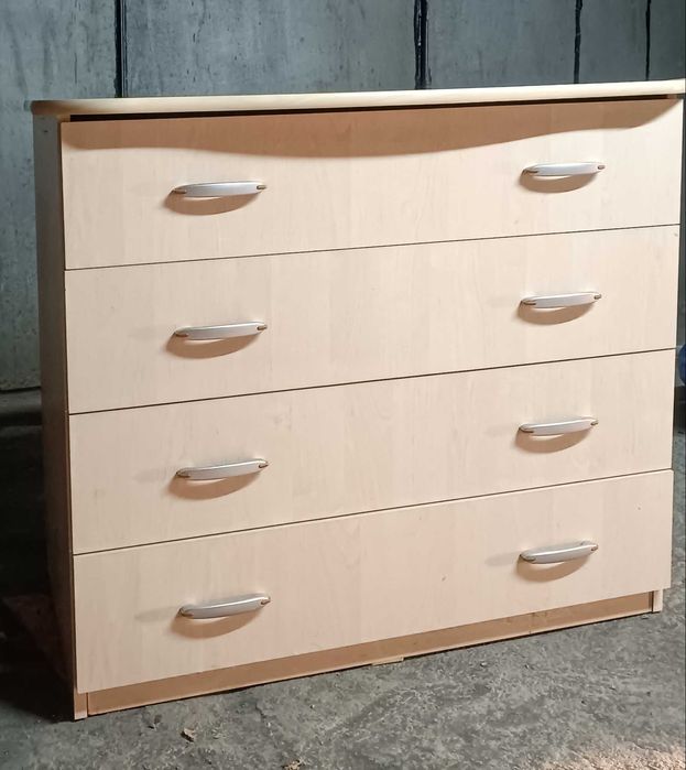 Комод + зеркало над комодом