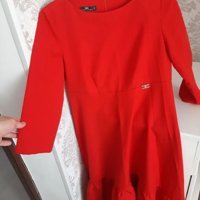 Продам платье размер 44