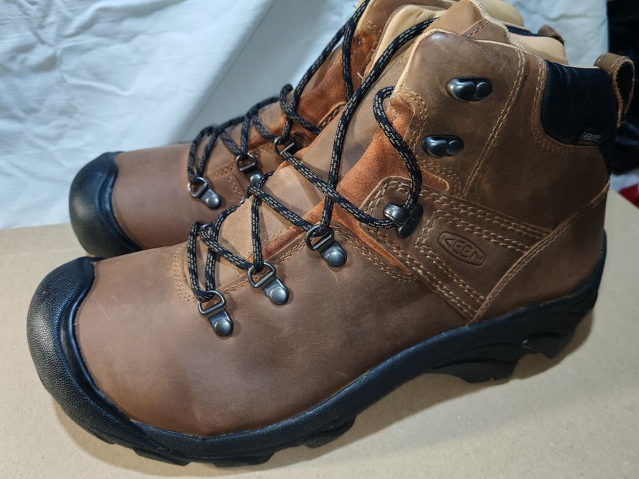 Удобни и практични мъжки боти от естествена кожа KEEN №46