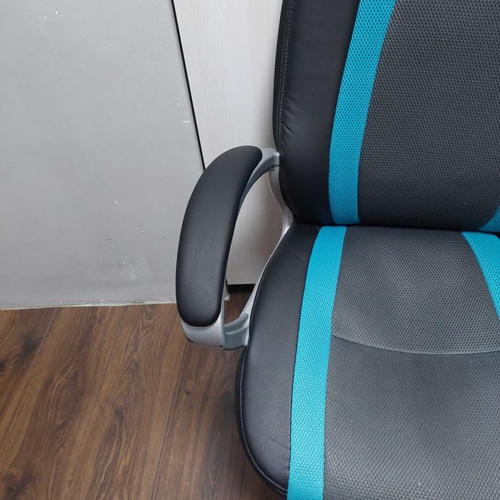 Геймърски    стол