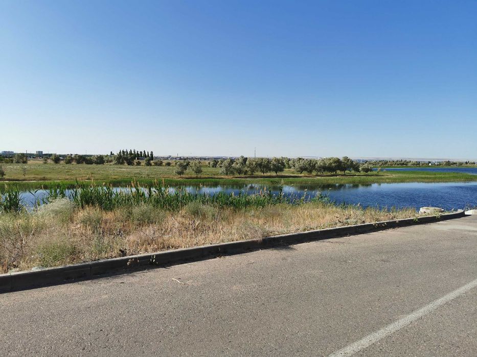 Продается Коммерческий участок 68 соток.