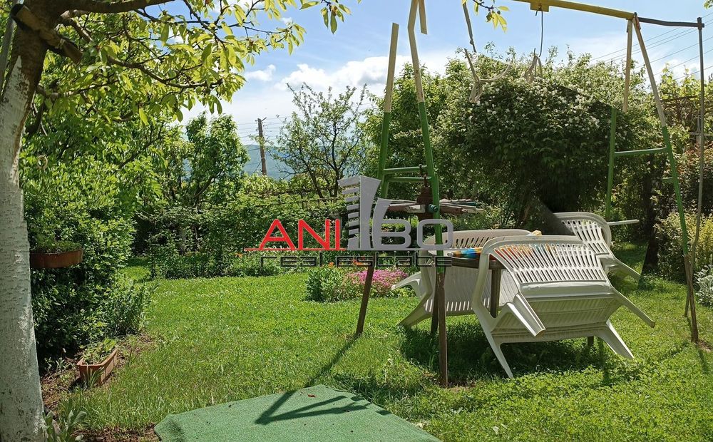 Продава се Къща в Годеч - 300 кв.м за 1217 €/кв.м - Снимка #2