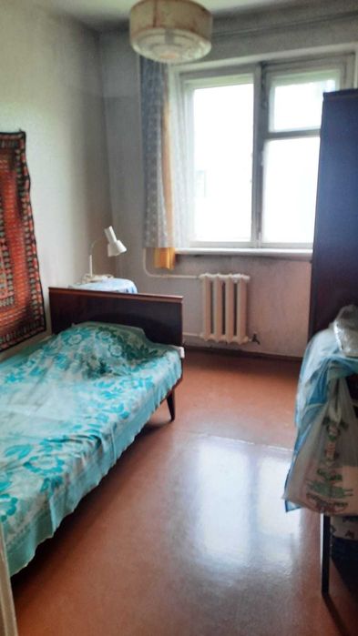 Продам 4 ком квартиру УЮТ срочно