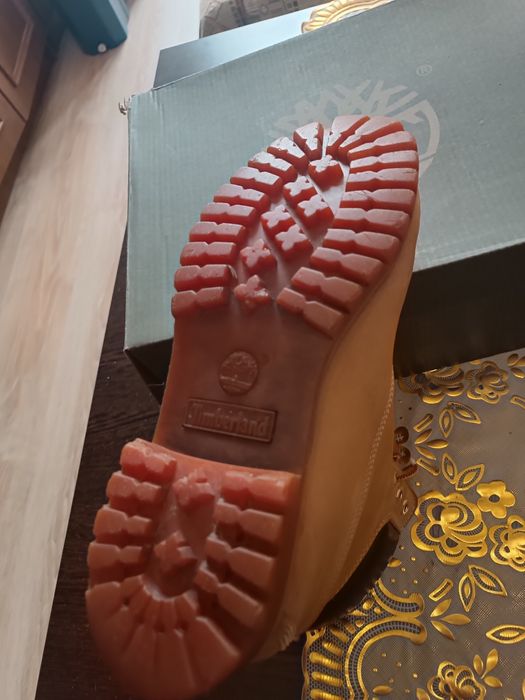 Продам оригинальные ботинки Timberland