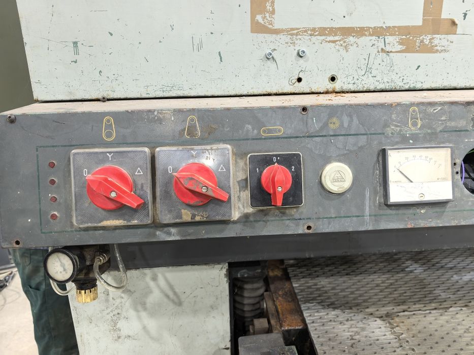 Калибровачен шлайф с 2 вала на 1100 мм + пета за фурнир