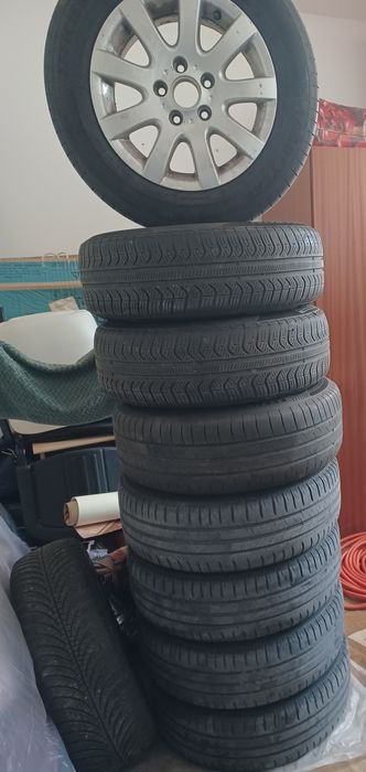 Продавам оригинални  джанти сьс гуми от VW