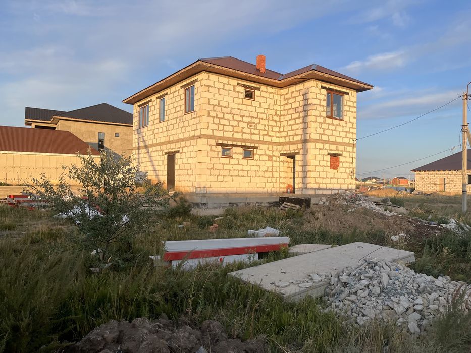 Продам дом в п. Каражар