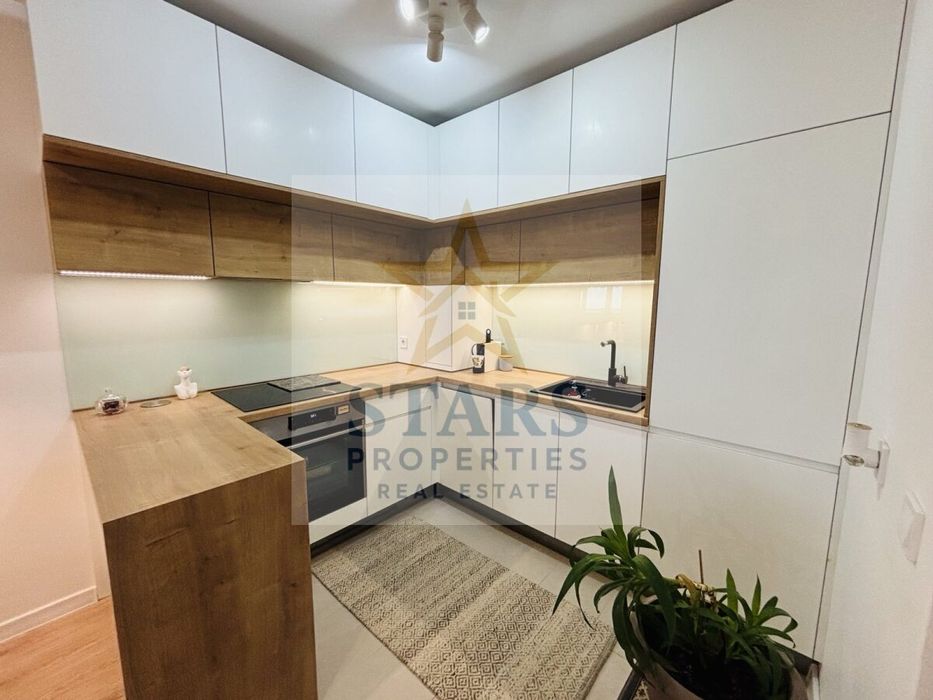 Продава се Тристаен апартамент в Варна, м-т Траката - 108 кв.м за 1370 €/кв.м - Снимка #3