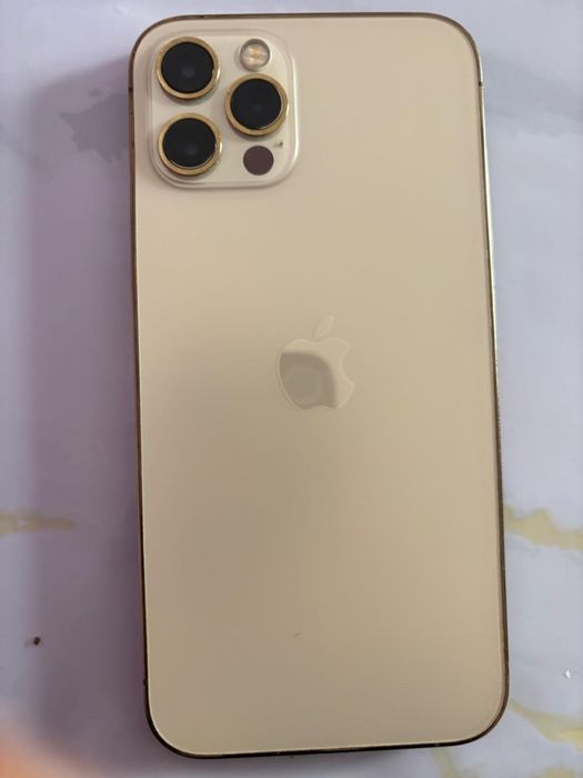 Продам айфон 12 про