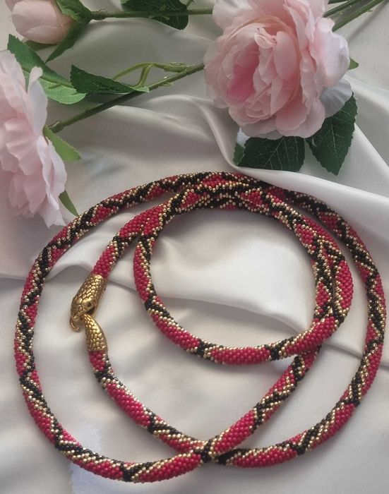 мъниста декорация