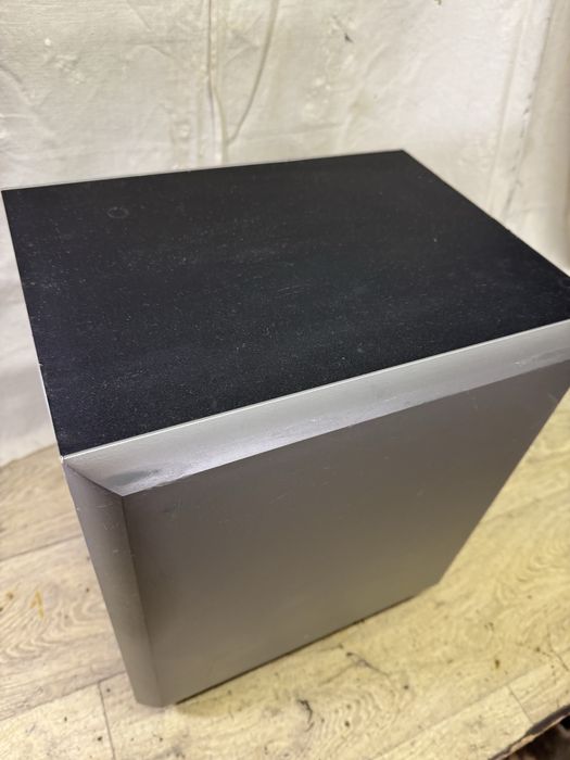 JBL SUB-140 8” bass