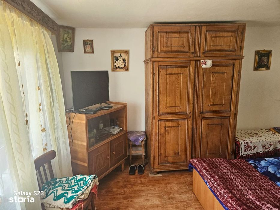Casă de vânzare în comuna Păstrăveni, jud. Neamț
