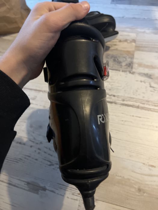 Patine marimea:32,33,34,35,36