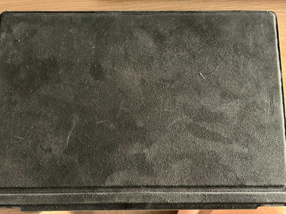 Microsoft Surface Pro 4 model 1724, 256GB, Type Cover