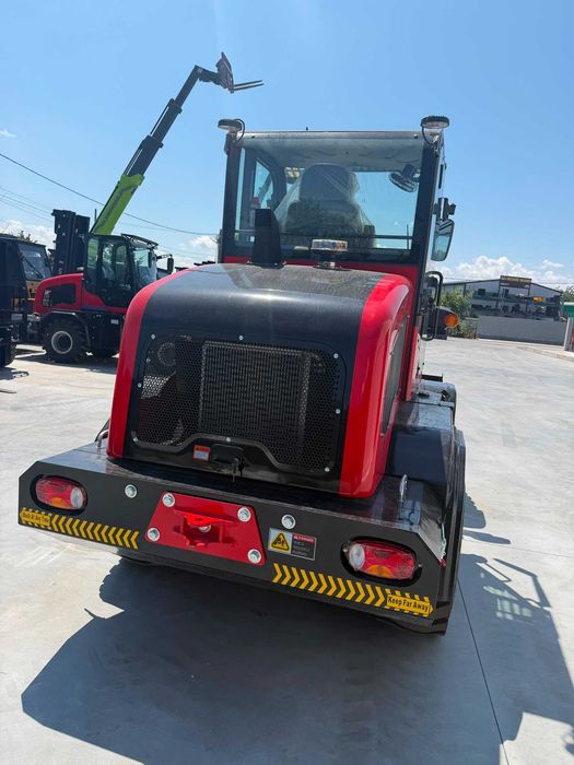 Vola Incarcator frontal nou articulat 1500kg ISUZU