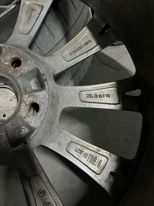 Джанти с гуми Ауди А8