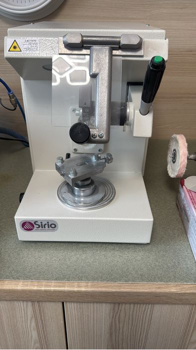 De vanzare aparatura laborator dentar