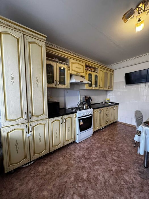 Продам 3х комн кв Нурсити 2мкр