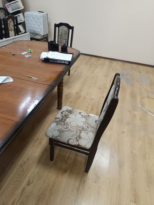 Стол дерево, стулья